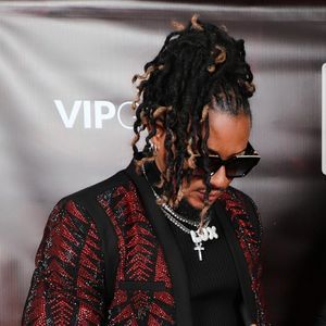 Meet your Posher, Luxurious